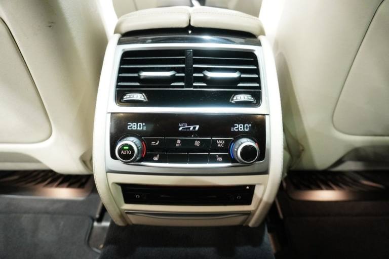 2015 BMW 7 Series 730Ld M Sport 4dr Auto SALOON DIESEL Automatic