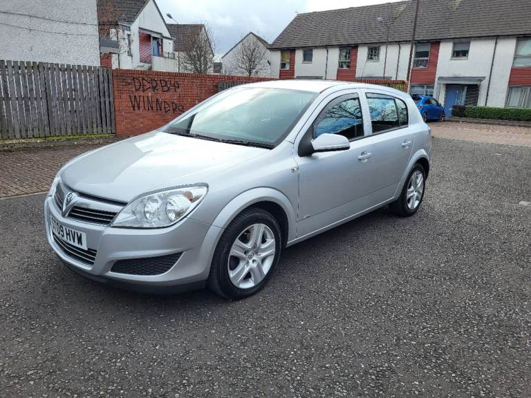 Vauxhall Astra 1.4 petrol manual 2009