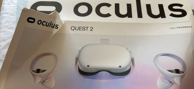 Oculus Quest 2 VR Headset 64GB – Good Condition | in Wimbledon