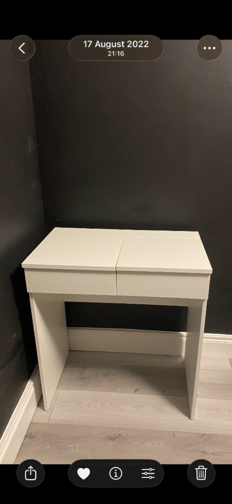 Dressing Table for sale 