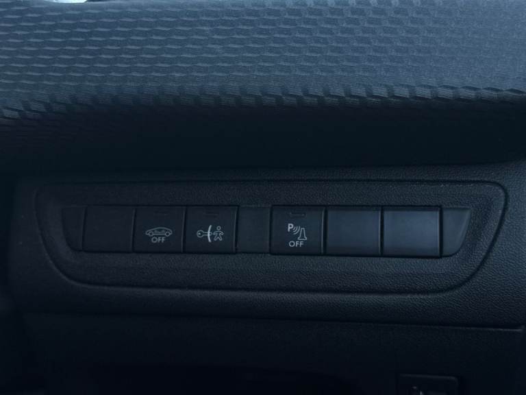 2018 Peugeot 2008 1.2 PureTech Allure 5dr HATCHBACK PETROL Manual