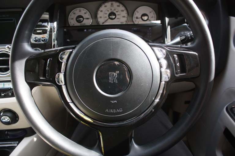 ROLLS-ROYCE GHOST 6.6 V12 2012