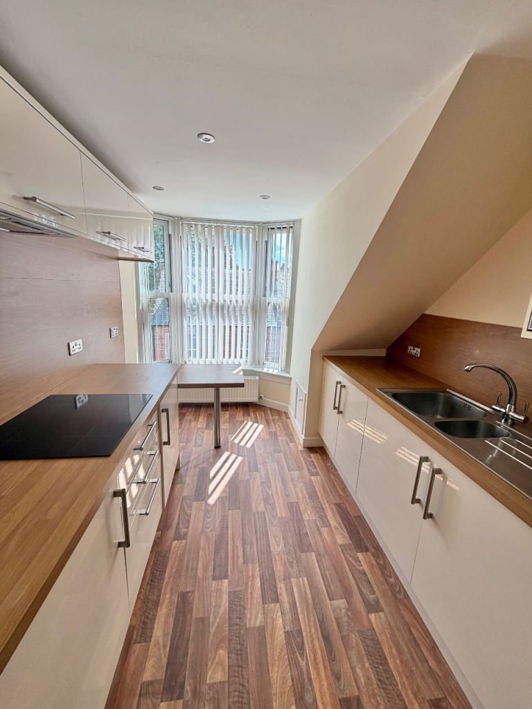 2 Bedroom Flat - Central Arbroath