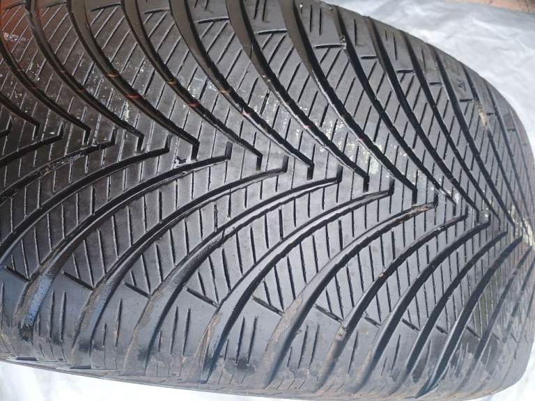 KUMHO tyre 4SEASON