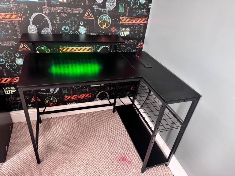 Gaming Desk with RGB LED Lights , Carbon Fibre Surface, 3 Power Outlets & 2 USB Ports