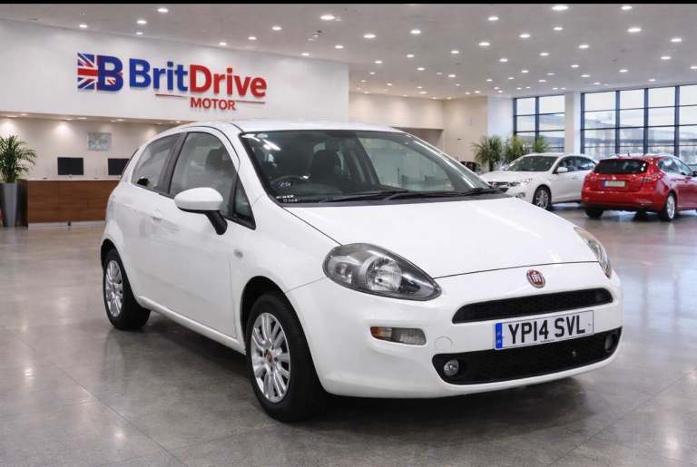 2014 Fiat Punto 1.2 Easy 3dr HATCHBACK PETROL Manual