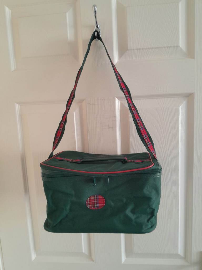 Green Taran Design Makeup & Toiletries Bag