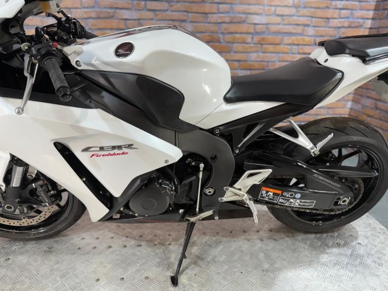 Honda CBR1000rr FIREBLADE - NEW MOT - NATIONWIDE DELIVERY