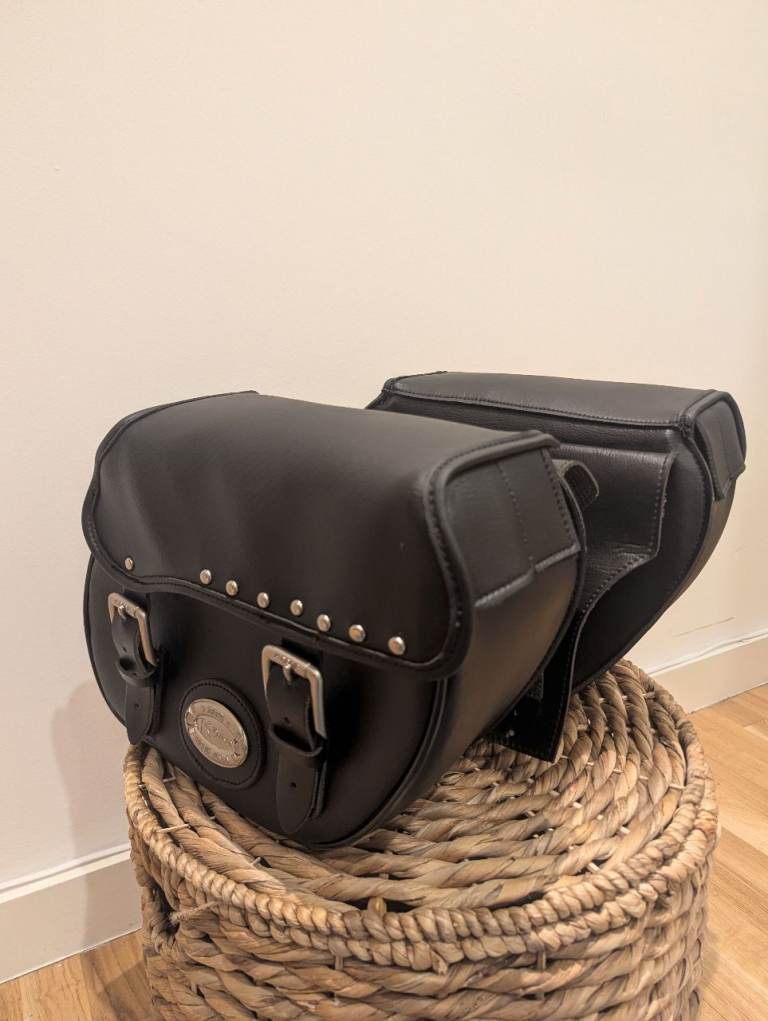 Vintage K-Drive leather saddlebags for Harley-Davidson MSRP €600