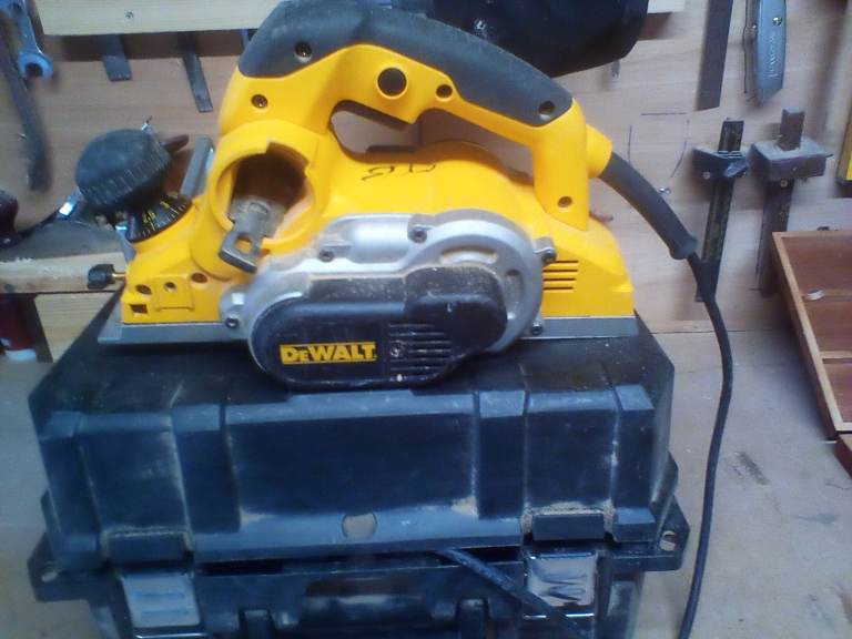 DeWalt 110V Heavy Duty Planer
