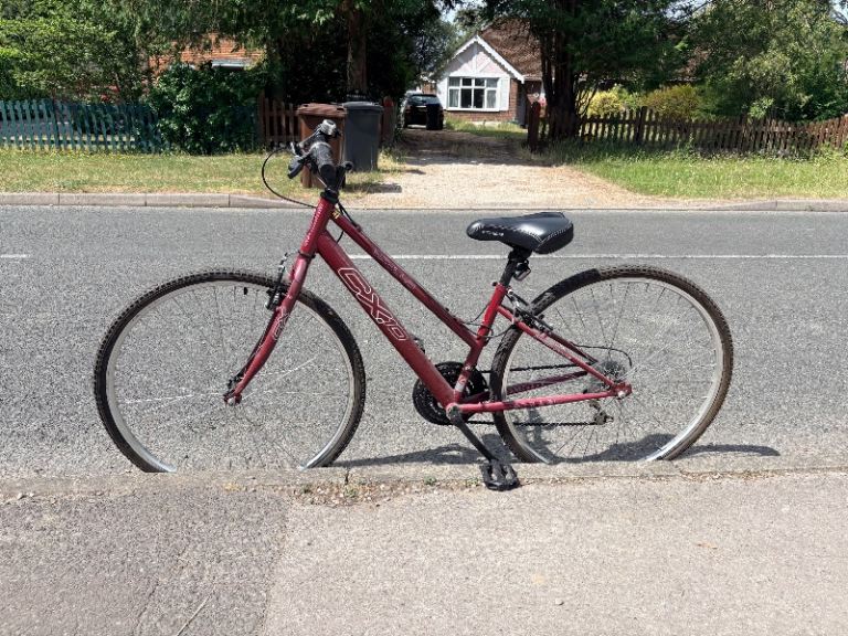 GT Hybrid Bike 15" Frame – Red, Fair Condition