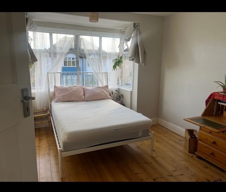Double bed and mattress 