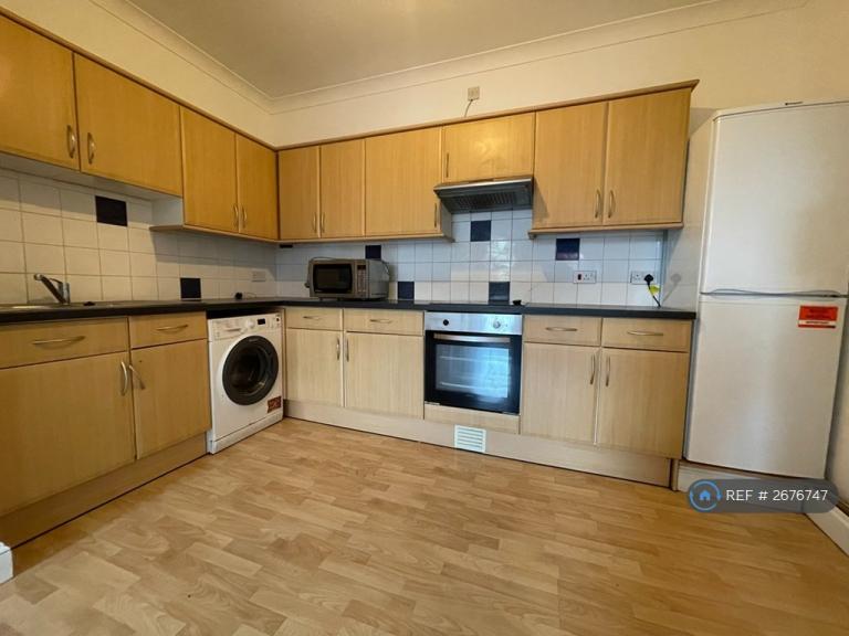 3 bedroom flat in Albert Road South, Southampton, SO14 (3 bed) (#2676747)