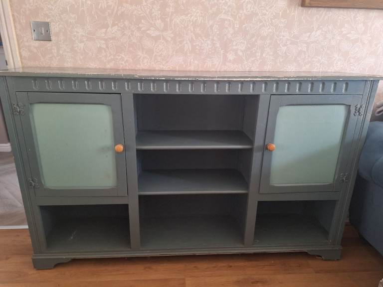 Free wooden sideboard 