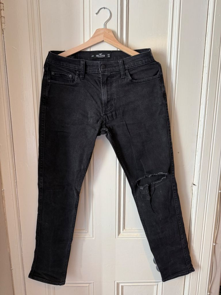 Black Slim Taper Jeans