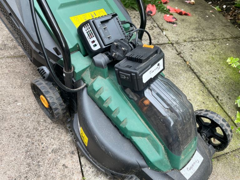 B&Q battery lawnmower 