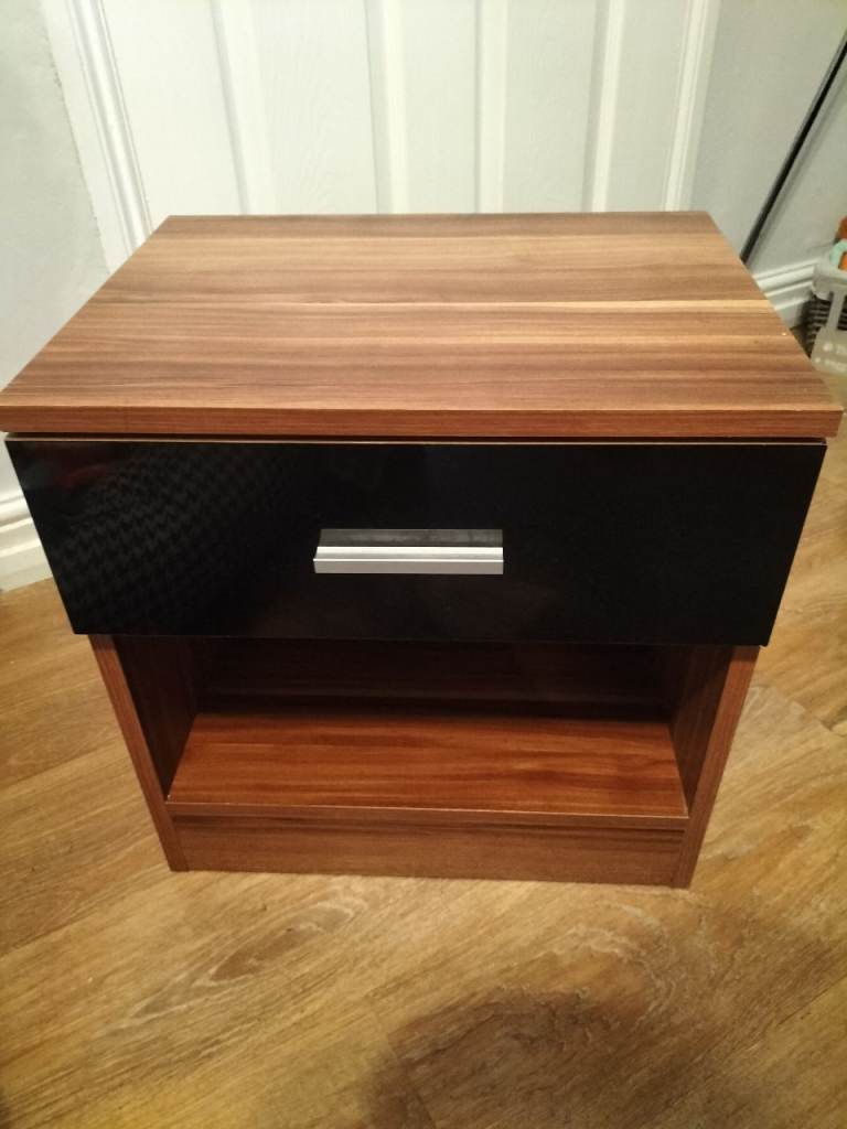 Bedside table 