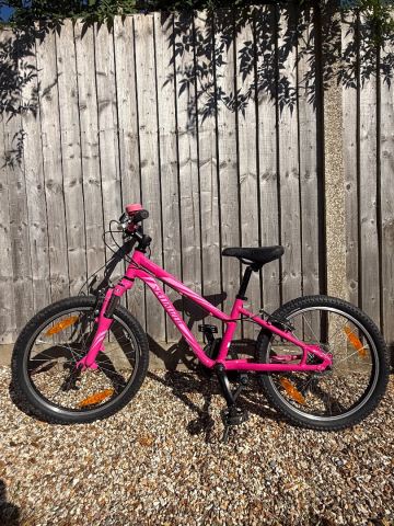 Specialized Hotrock Kids Bike 20 inch – Pink, Good Condition | in