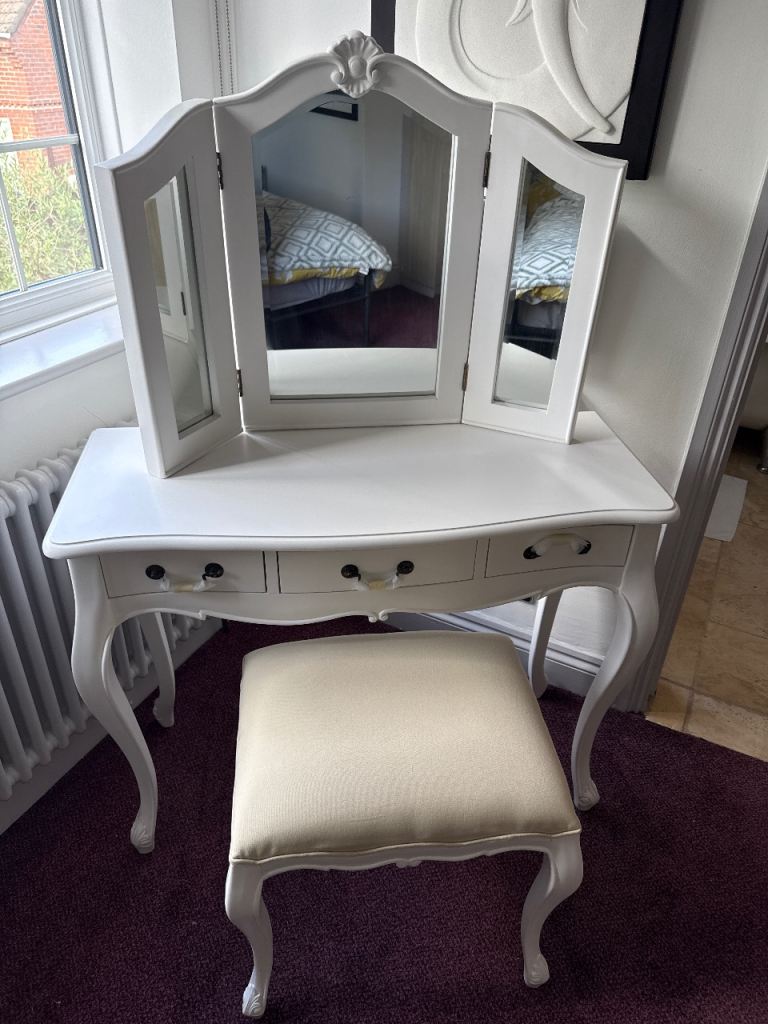 White Dressing Table with Tri-Fold Mirror and Stool – Good Condition