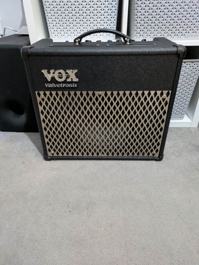 Vox Valvetronix AD30VT amp