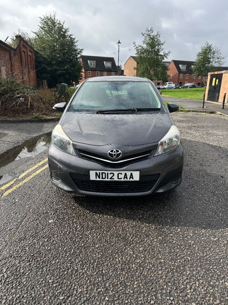 Toyota, YARIS, Hatchback, 2012, Manual, 1329 (cc), 5 doors