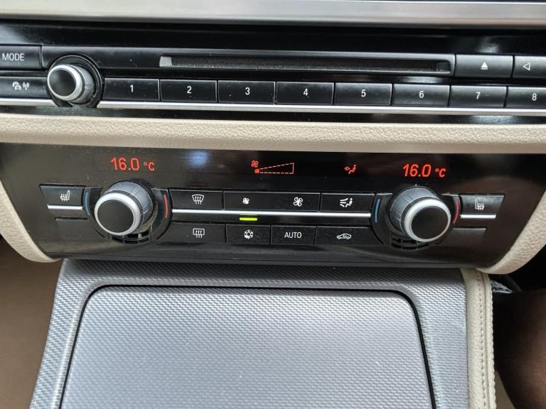 BMW 5 SERIES 2.0 520d M Sport Touring 2011