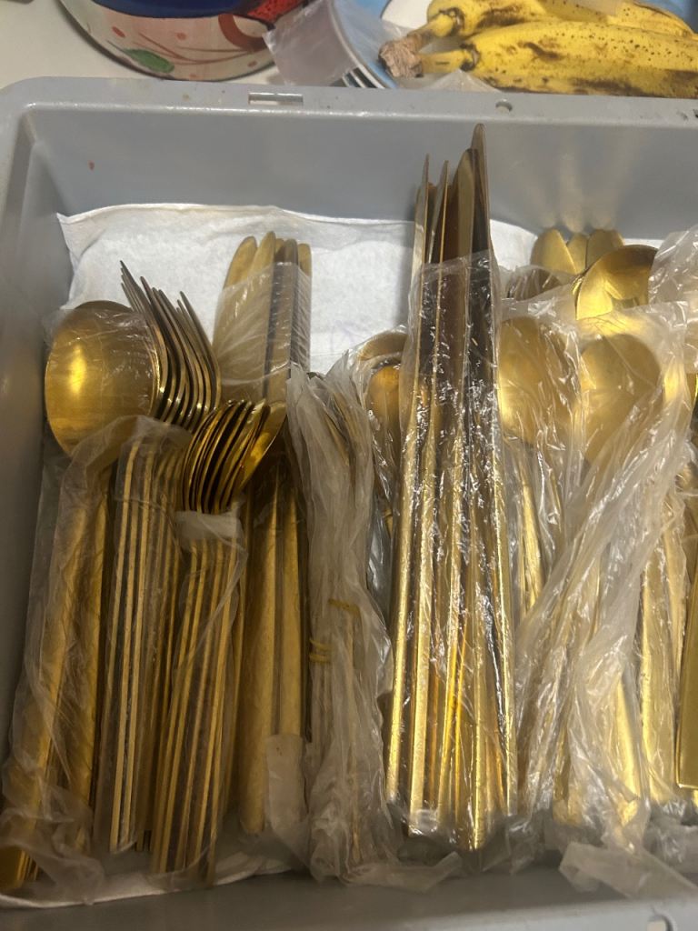 image for Gold colour cutlery dining set