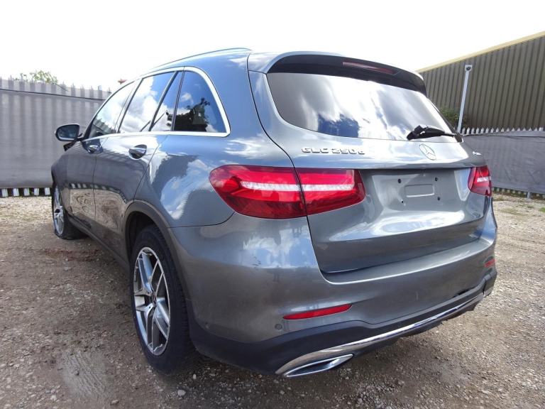 2018 67 REG MERCEDES BENZ GLC 250 D 4MATIC AMG LINE DIESEL AUTO DAMAGED SALVAGE