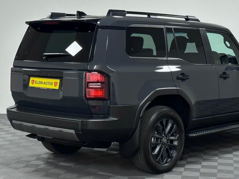 2025 Toyota Land Cruiser Invincible 2.8 D-4D Auto (LWB) ( 204 bhp ) Station Wagon Diesel Automatic