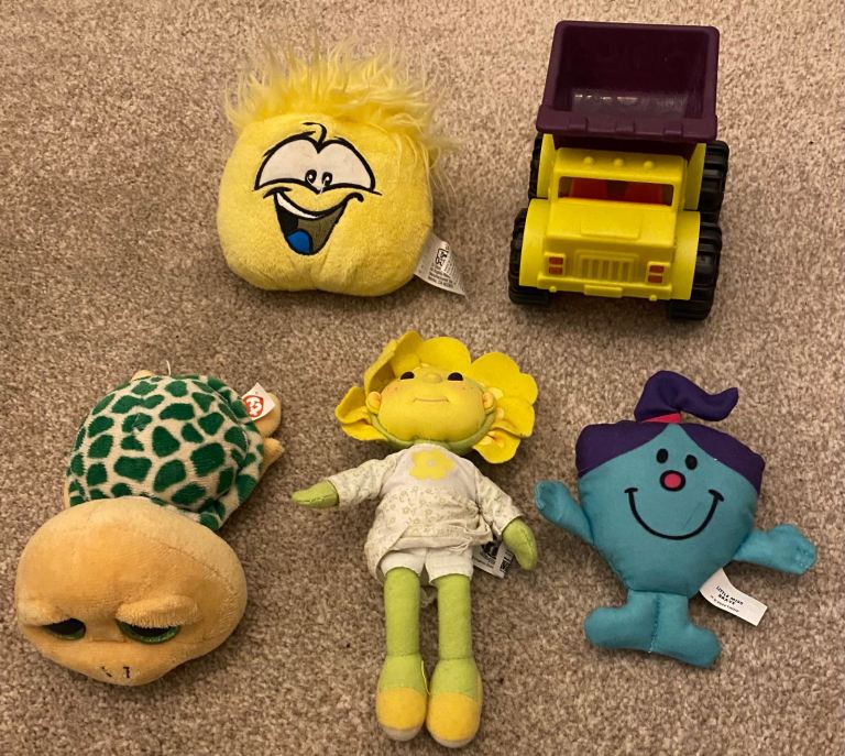 Disney Club Penguin, Fifi Flowertots, Beanie, Little Miss, truck