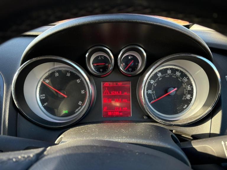 2013 Vauxhall Astra 2.0 CDTi 16V ecoFLEX Elite 5dr HATCHBACK DIESEL Manual