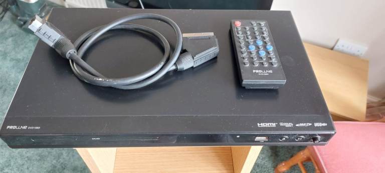 DVD player with scart lead and remote