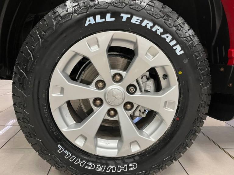 2014 Mitsubishi L200 2.5 DI-D Barbarian Pickup Double Cab 4dr Diesel Manual 4WD Euro 5 (LB) (175 ...