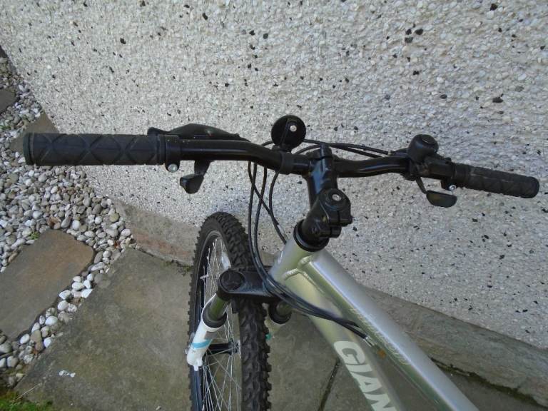 Giant rincon mountain bike, 16 inch lightweight frame, 26 inch wheels ...