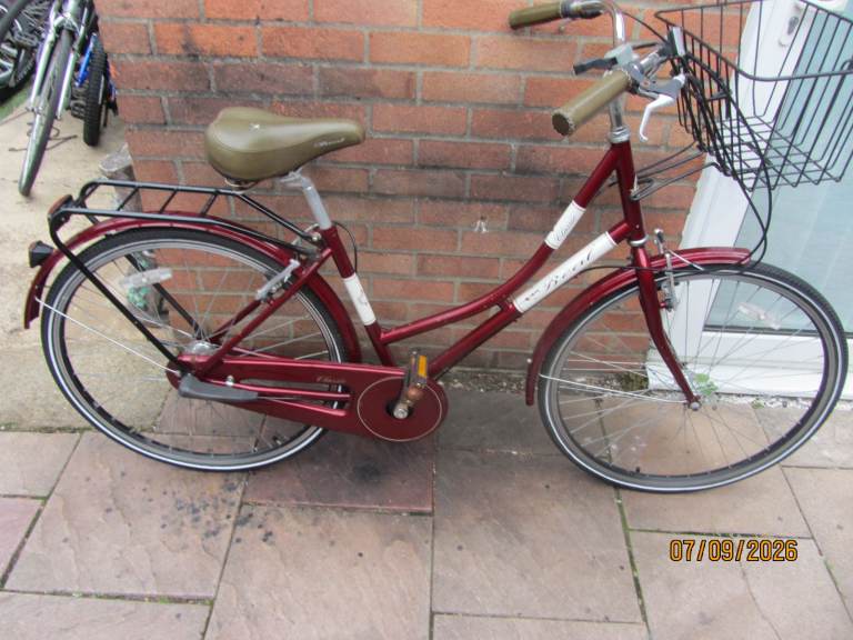 ladies real 3 speed town bike with 17 inch frame £70