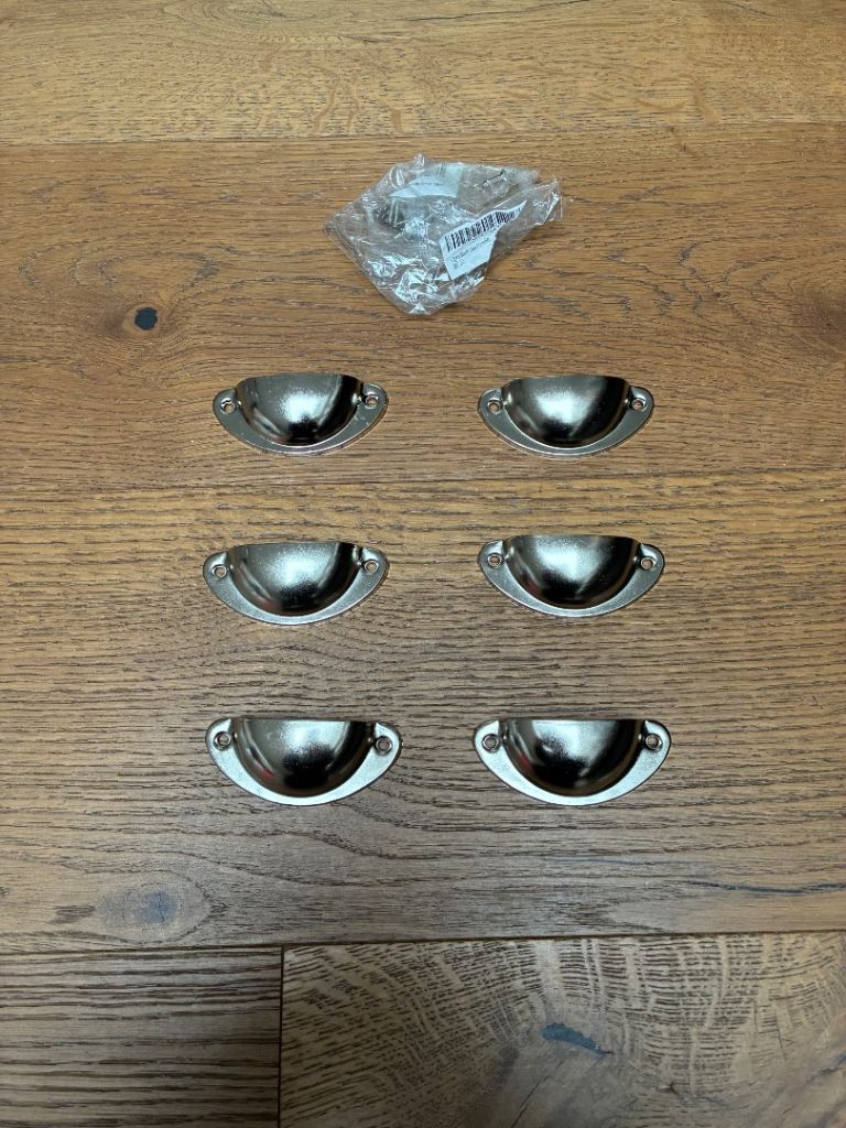 Shell cup drawer handles 