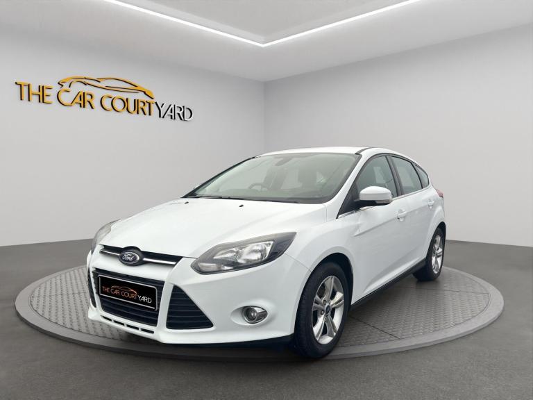 2013 Ford Focus 1.6 Zetec Euro 5 5dr HATCHBACK Petrol Manual