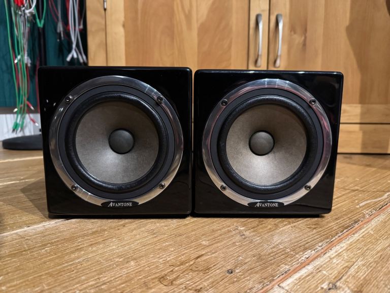 Avantone Pro Active Mix Cubes Pair