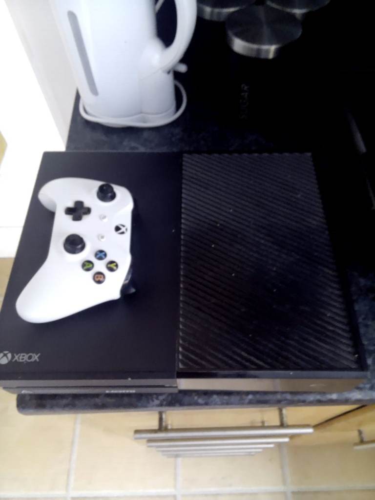 Xbox one 500 gb