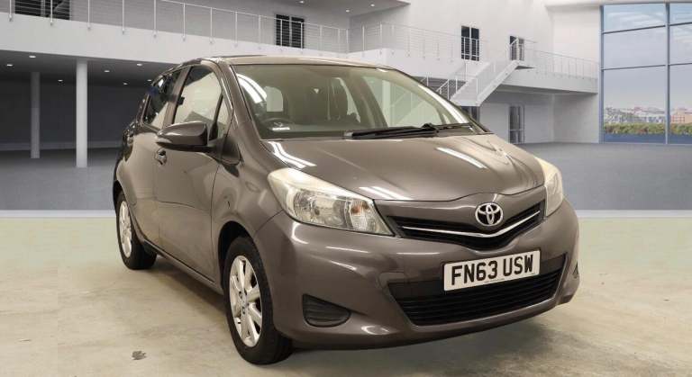  Toyota Yaris 1.33 Dual VVT-i TR Euro 5 5dr Petrol Manual