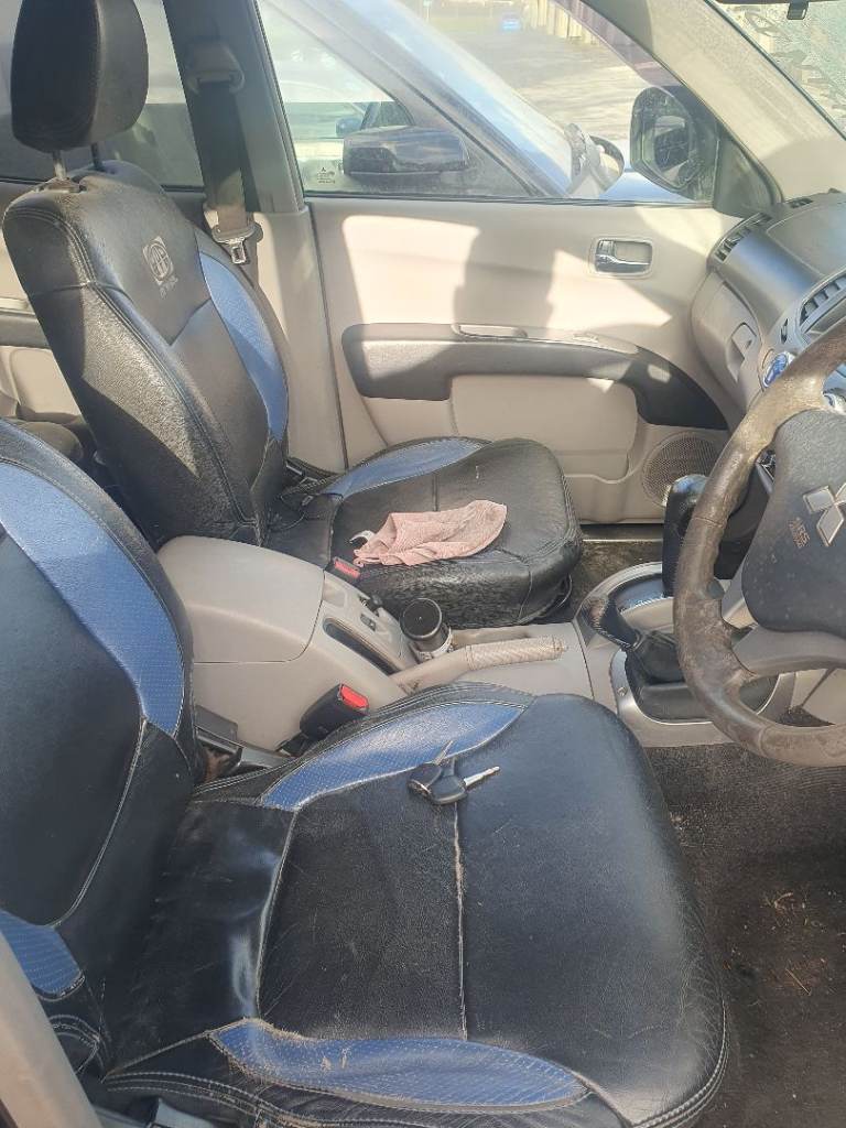 4x4 Mitsubishi, L200, Pick Up, 2006, Automatic, 2477 (cc)