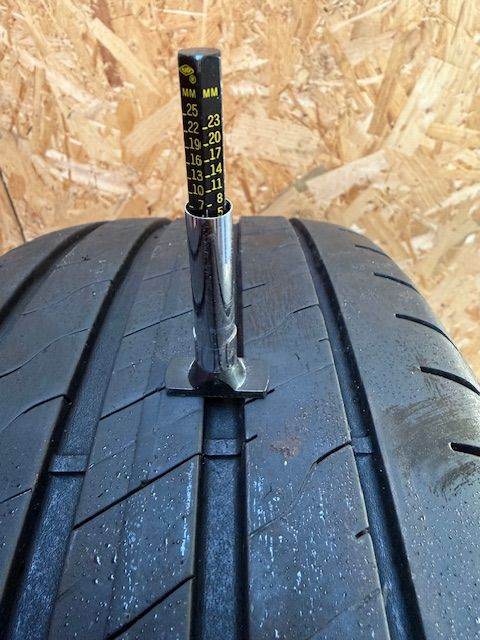 1x 205/55R16 Goodyear EfficentGrip Performance2 used