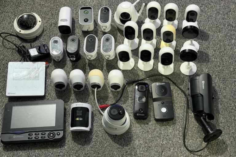 Swann camera bundle 30 items 