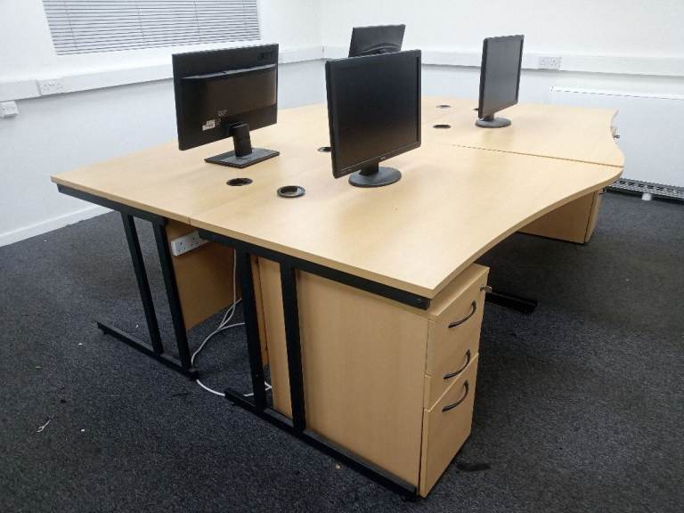 Office desks available in North London
