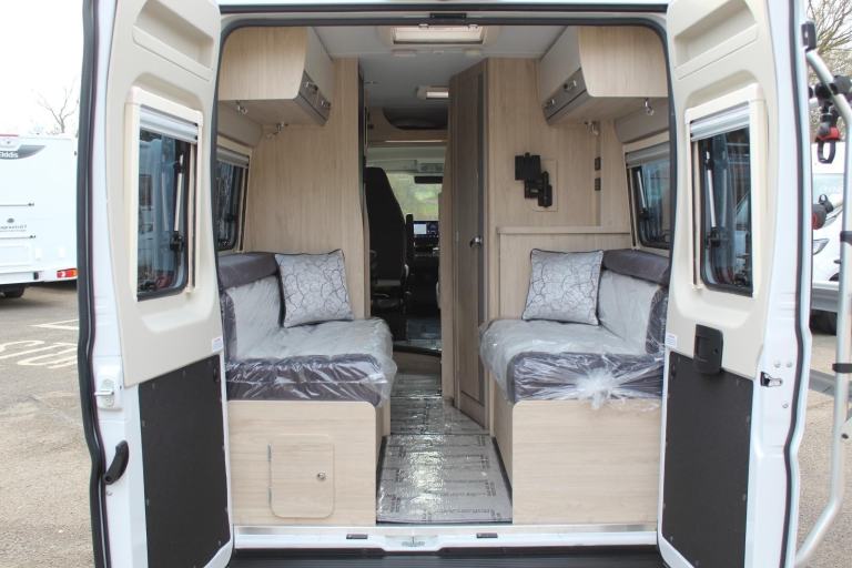 Elddis Autoquest CV40 Magnum GTV DIESEL MANUAL 2025