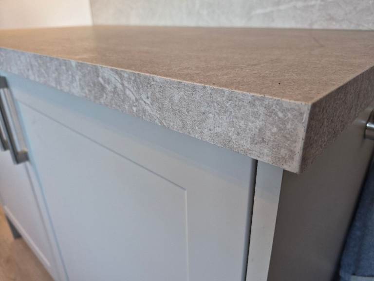 Howdens work top off cut.