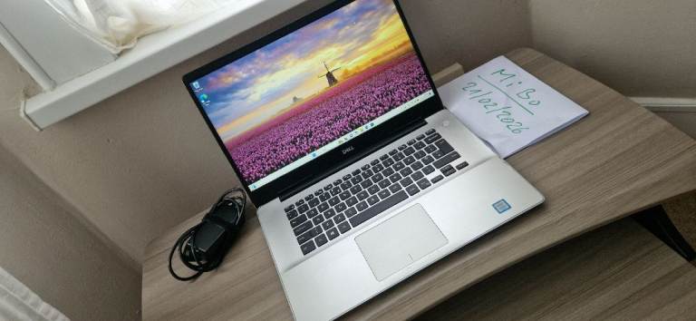 DISCOUNTED (SCRATCHES) Warranty 15.6" Core i5 Quad 16GB RAM 256GB SSD DELL Win11 MS Office Laptop