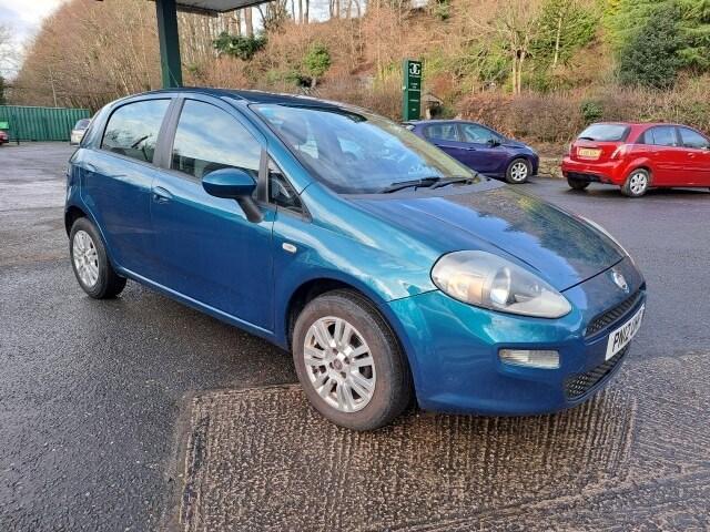 2012 Fiat Punto 1.4 Easy 5dr HATCHBACK Petrol Manual