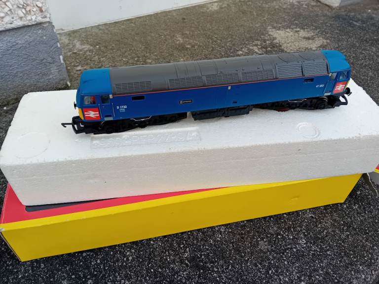 RivieraTrains Class 47 Locomotive '47853' – Blue Diesel Electric Model