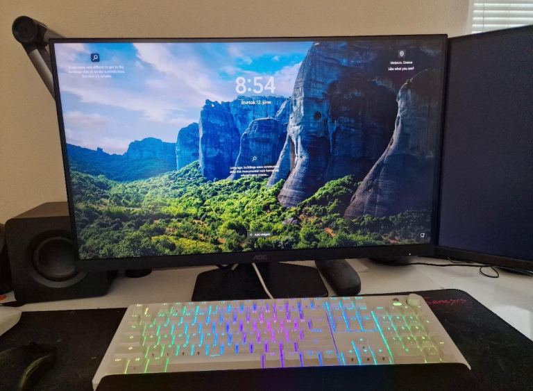 AOC U27G4R 27” 4K 160Hz / 320Hz Gaming Monitor – Excellent Condition